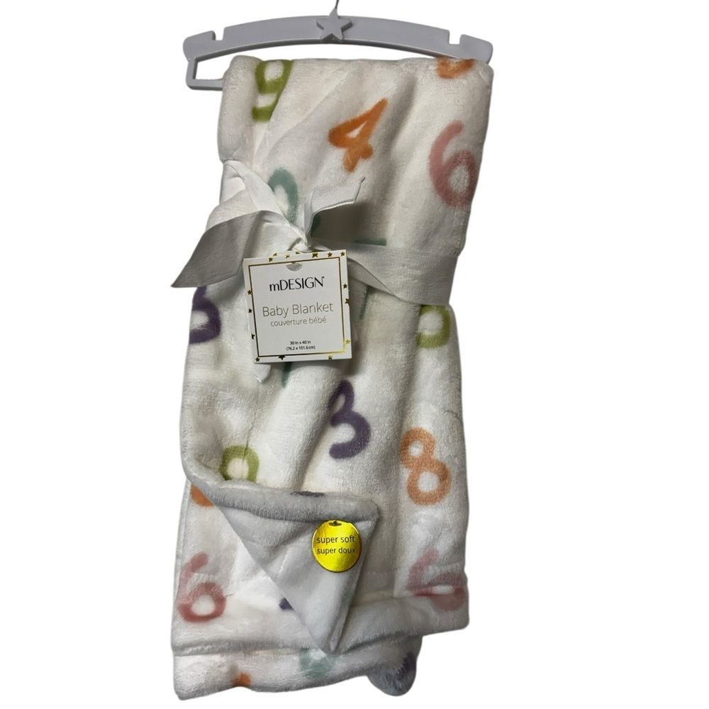 mDesign Baby Fleece Blanket with Multicolor Stars